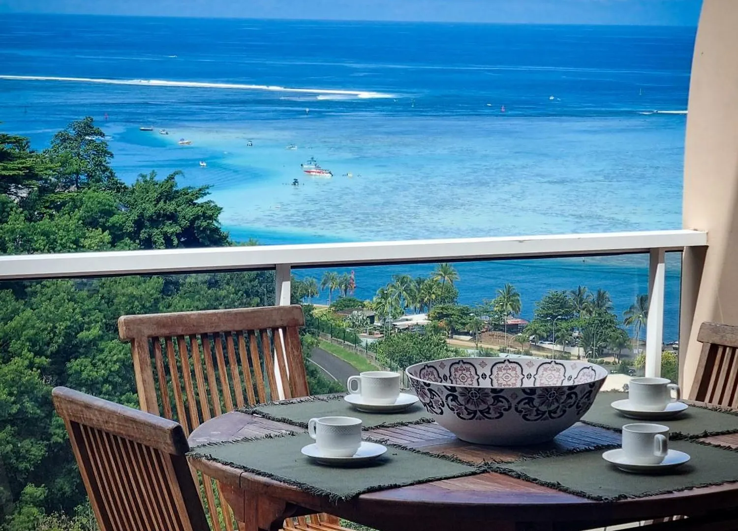 Vai Lodge - Vue Imprenable Sur Le Lagon ! Punaauia  Punaauia (Tahiti)